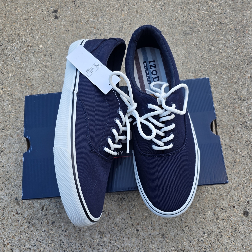New Izod Blue and White Lace-Up Sneakers 11